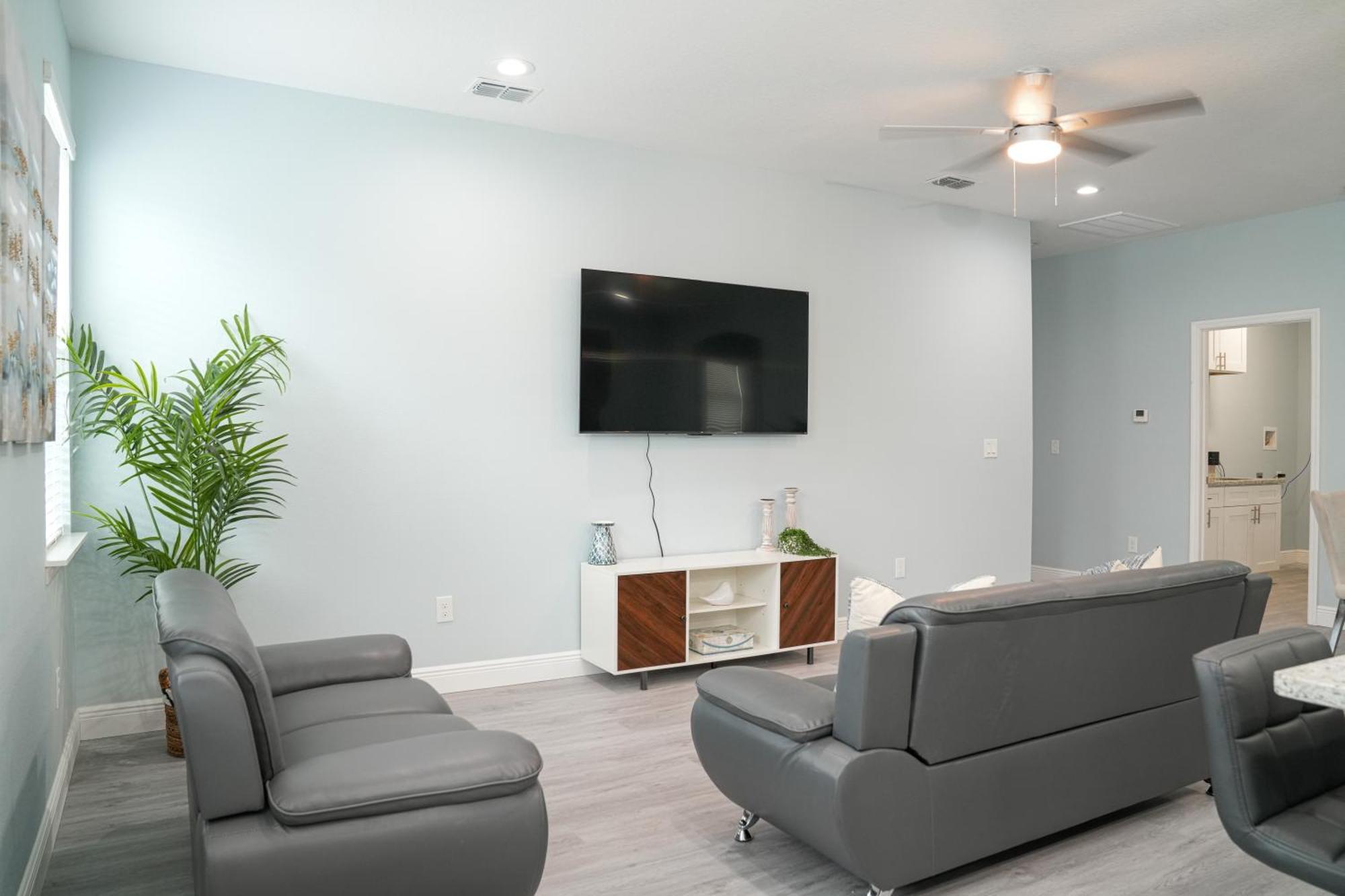 Chestnut Luxury Villas #3 Тампа Екстериор снимка